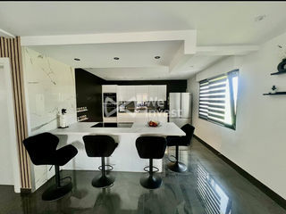  Maison � vendre 7 pi�ces 221 m�