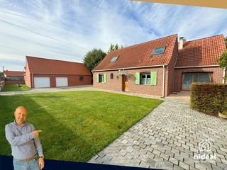  Maison � vendre 8 pi�ces 240 m�