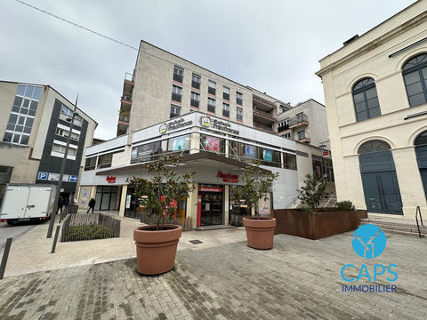 Local Professionnel de 50m2 en Hypercentre De Cahors. 27500 46000 Cahors