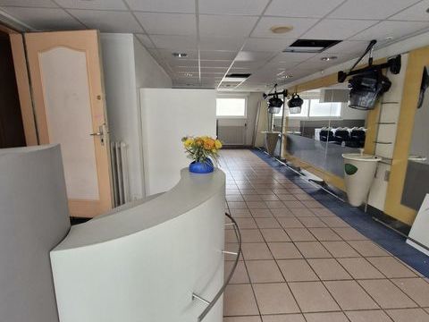 VANNES CENTRE VILLE - local commercial de 68 m&sup2; 1225 56000 Vannes