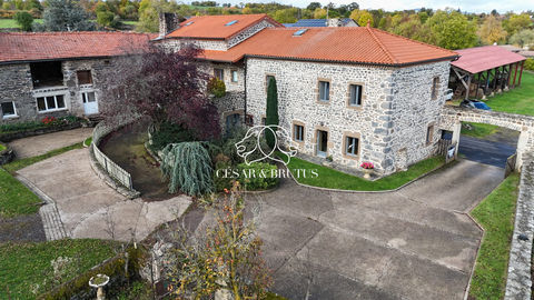   Maison de caract�re - 13pi�ces - 343 m� � SANSSAC L EGLISE Maison - 13 pi�ce(s) - 343 m�