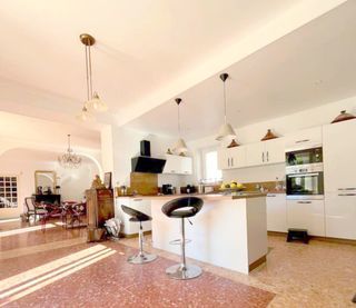  Maison � vendre 12 pi�ces 295 m�