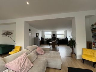  Appartement � vendre 8 pi�ces 173 m�