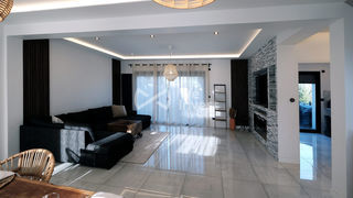  Maison � vendre 8 pi�ces 266 m�