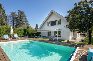  Maison � vendre 9 pi�ces 260 m�