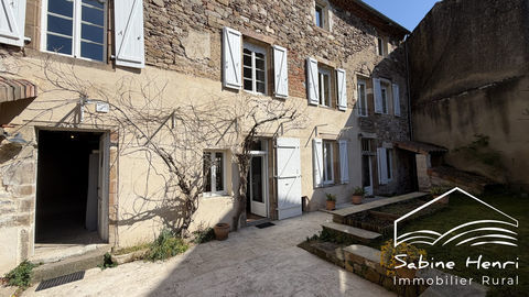   Maison de village avec cour et terrain Maison - 8 pi�ce(s) - 257 m�