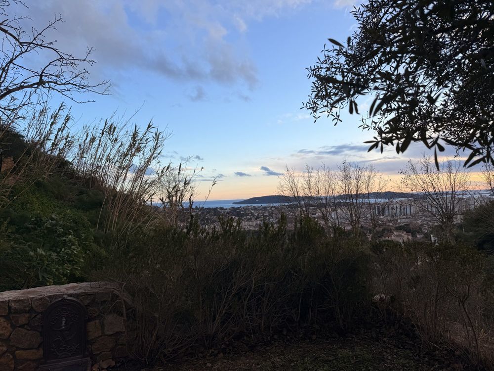 � vendre  Maison Toulon (83200)