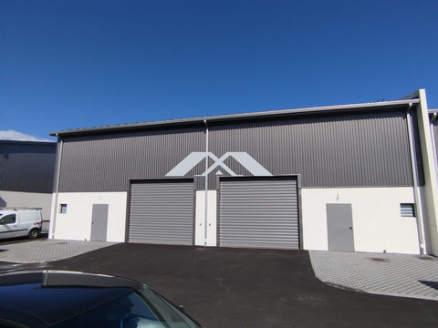 BATIMENT COMMERCIAL � GILLOT SAINTE-MARIE (PROXIMIT&Eacute; A&Eacute;ROPOR 2566 97438 Sainte-marie