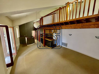  Immeuble � vendre 590 m�