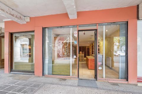 Local commercial à Réalmont 570 81120 Ralmont