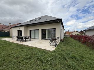  Maison � vendre 7 pi�ces 204 m�