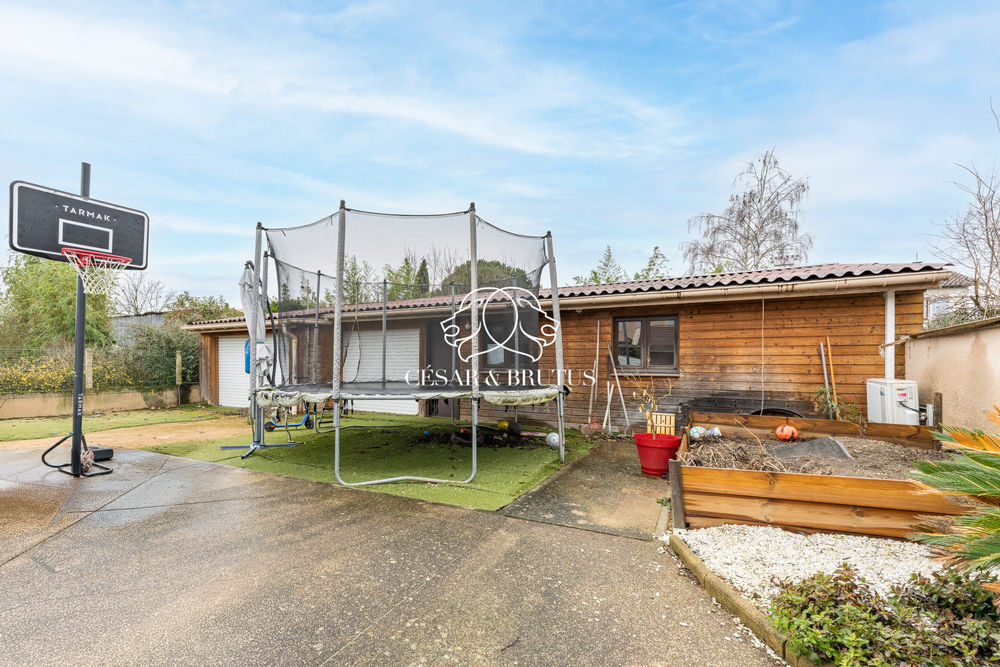 � vendre  Maison Vaulx-en-Velin (69120)