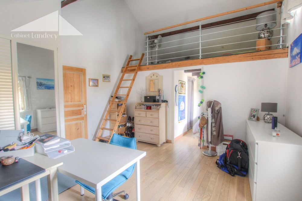 � vendre  Maison Divonne-les-Bains (01220)