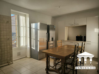  Immeuble � vendre 230 m�