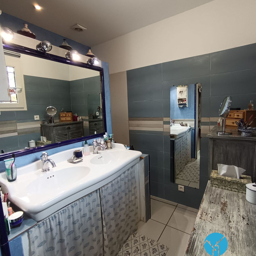 � vendre  Maison Uz�s (30700)