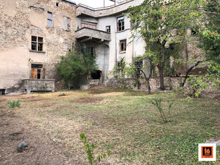  Immeuble � vendre 675 m�