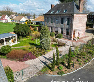  Maison � vendre 9 pi�ces 310 m�