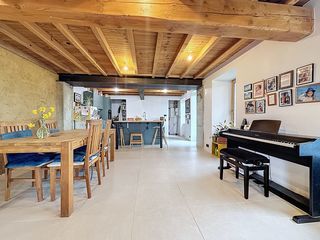  Maison � vendre 5 pi�ces 180 m�