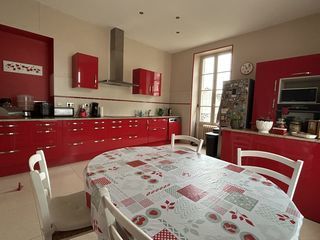  Maison � vendre 9 pi�ces 252 m�