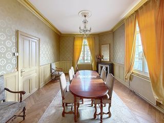  Maison � vendre 10 pi�ces 258 m�