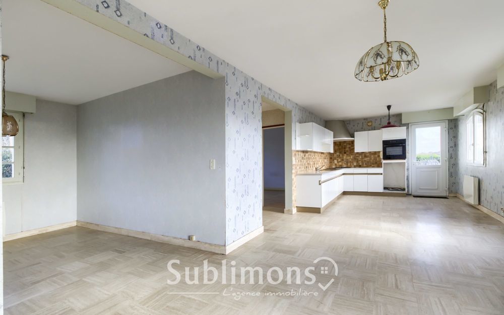 � vendre  Maison Locoal-Mendon (56550)