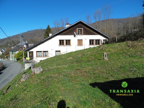   Belle maison de montagne avec jardin et 2 garages Maison - 10 pi�ce(s) - 209 m�