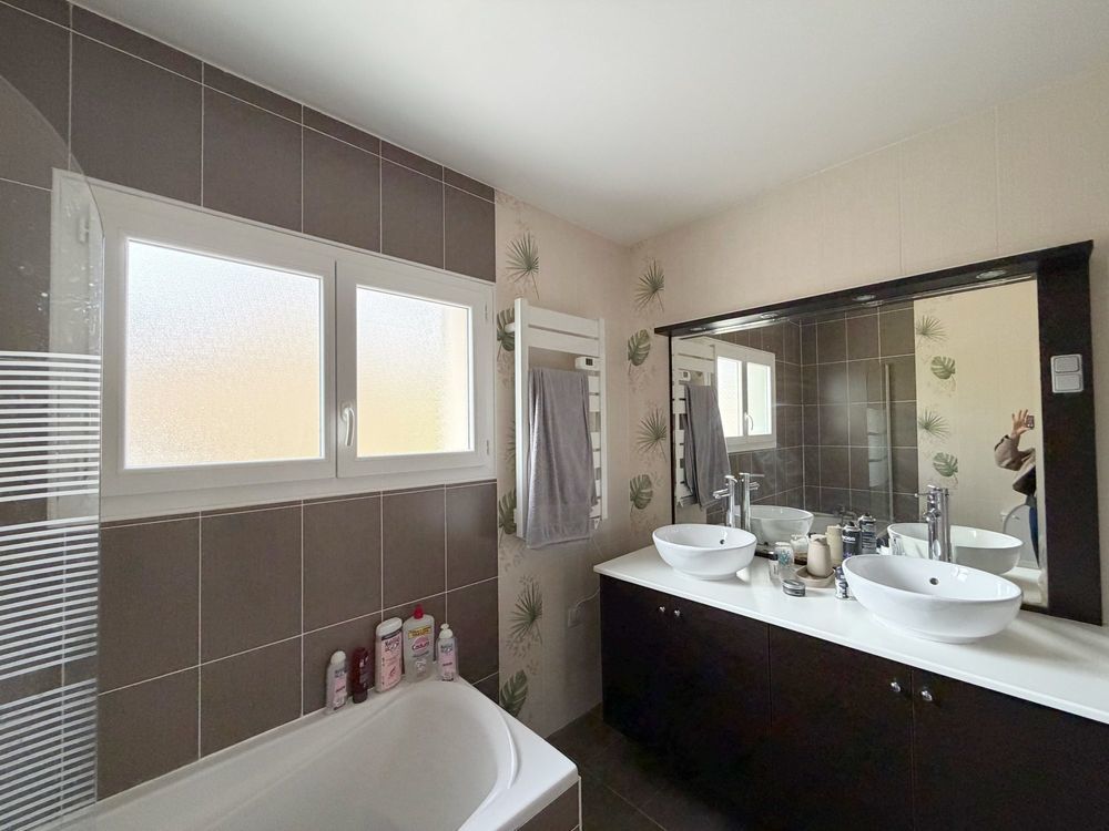 � vendre  Maison �chenevex (01170)