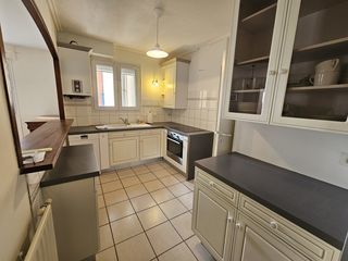  Appartement � louer 4 pi�ces 93 m�