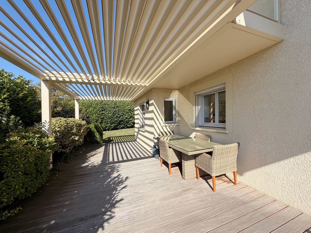 � vendre  Maison Grilly (01220)