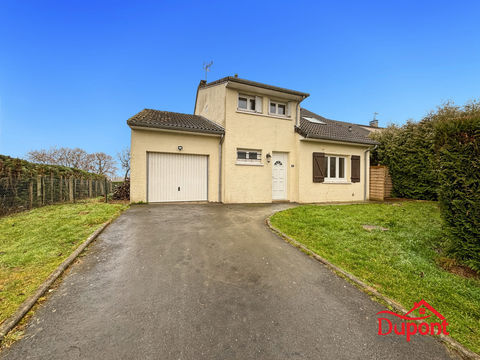   maison Warcq avec trois chambres garage et terrain Maison - 5 pi�ce(s) - 100 m�