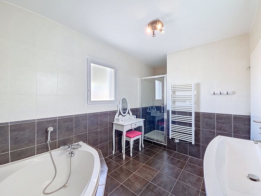 � vendre  Maison Miribel (01700)