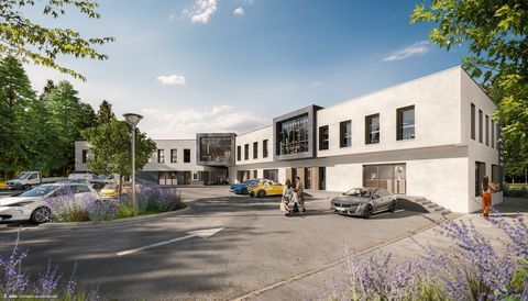 QUESTEMBERT - Plateaux de bureaux d'environ 830 m&sup2; sur plusieu 1829000 56230 Questembert