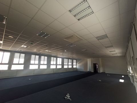 LIMOGES Location Plateau Bureaux 500m&sup2; + 11 P 613760 87000 Limoges