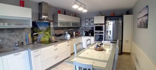  Maison � vendre 8 pi�ces 220 m�