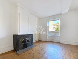  Immeuble � vendre 240 m�