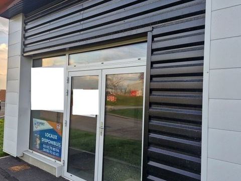 Cellule Commrciale de 50 m&sup2; &agrave; SAINT-JUNIEN 650 87200 Saint-junien