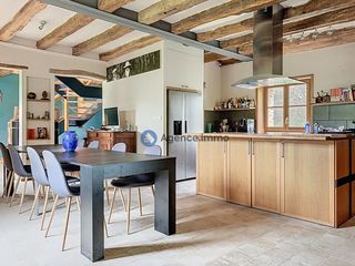  Maison � vendre 8 pi�ces 232 m�