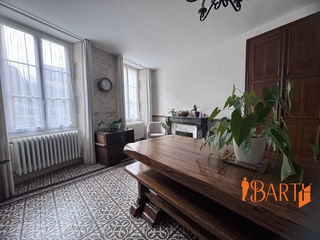  Maison � vendre 10 pi�ces 317 m�