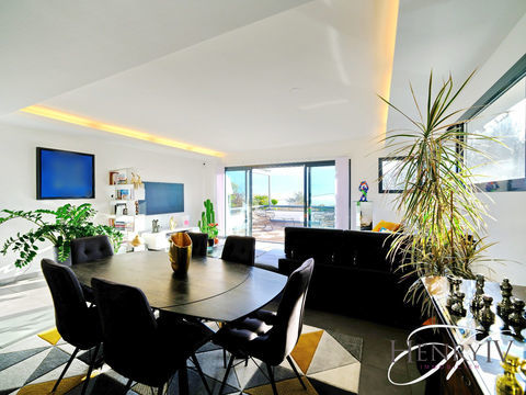   VUE EXCEPTIONNELLE Appartement - 5 pi�ce(s) - 133 m�