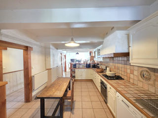  Maison � vendre 8 pi�ces 234 m�