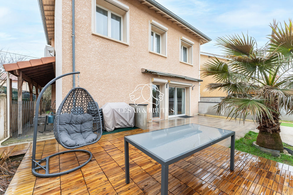 � vendre  Maison Vaulx-en-Velin (69120)