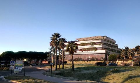 Bureaux &agrave; louer en entr&eacute;e d'agglom&eacute;ration Ouest 2674 83500 La seyne-sur-mer