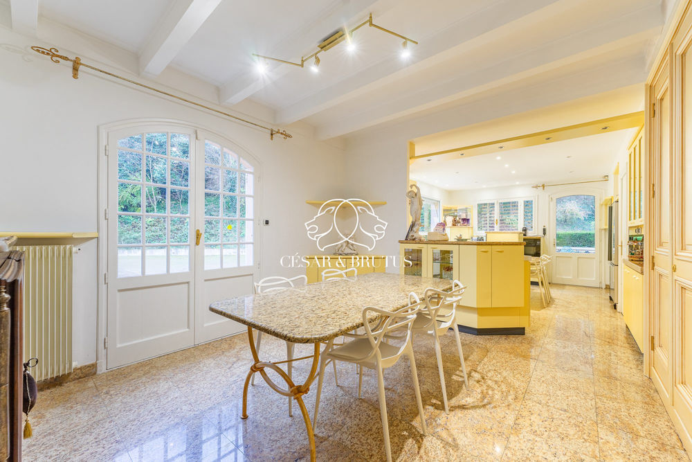 � vendre  Maison Collonges-au-Mont-d'Or (69660)