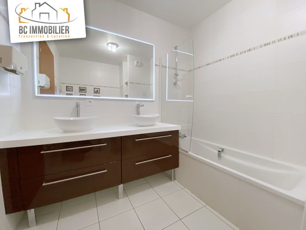 � vendre  Appartement Pr�vessin-Mo�ns (01280)