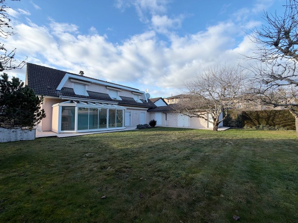 � vendre  Maison Ornex (01210)