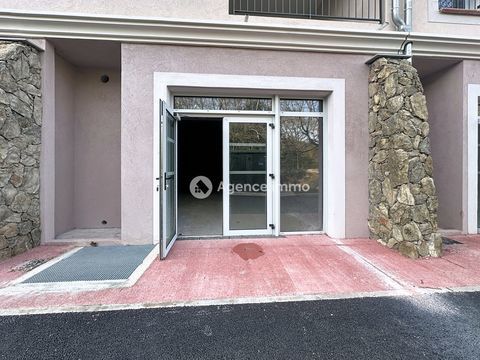 Local commercial 210000 83340 Flassans-sur-issole