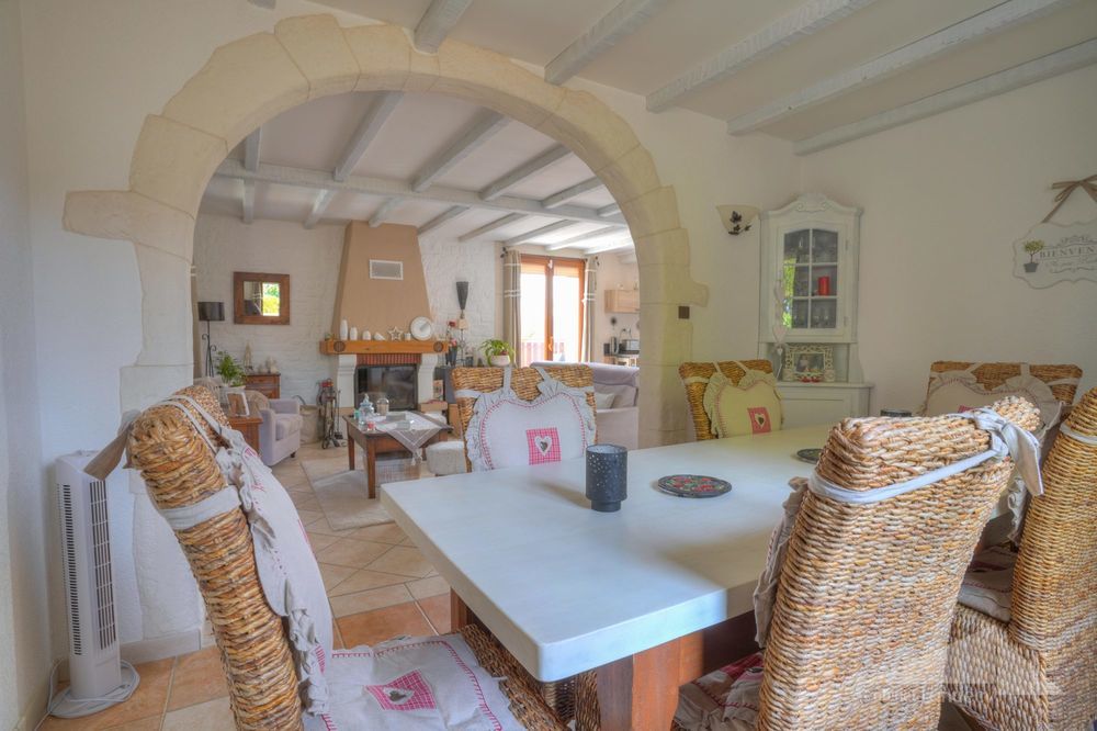 � vendre  Maison Challex (01630)