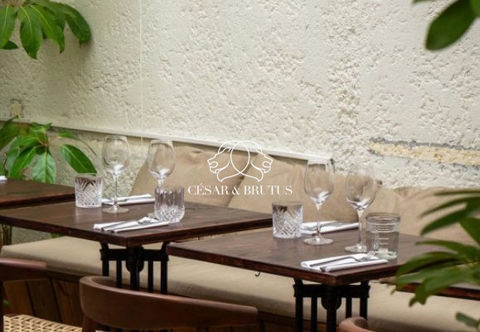 CESSION DE RESTAURANT � LYON 2 CORDELIERS 120 m2 224000 69002 Lyon