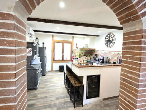   Maison de ville . 3 chambres, atelier, garage Maison - 5 pi�ce(s) - 114 m�