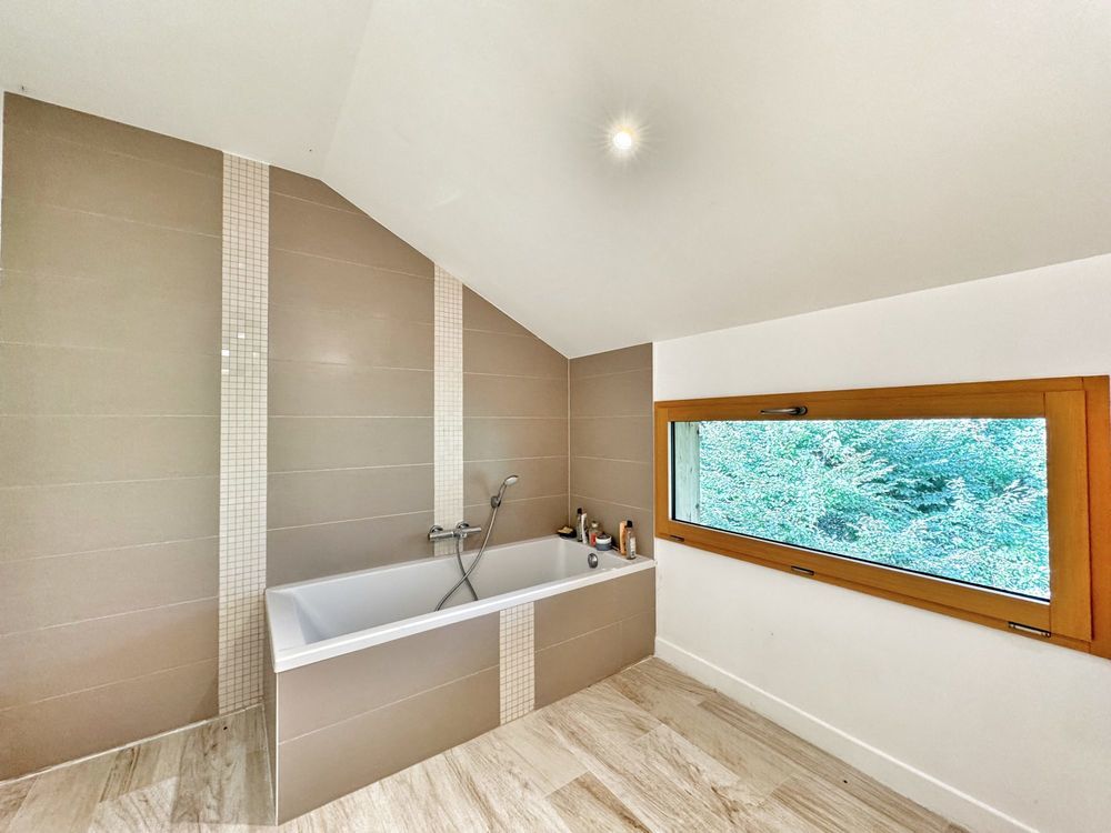 � vendre  Maison Gex (01170)